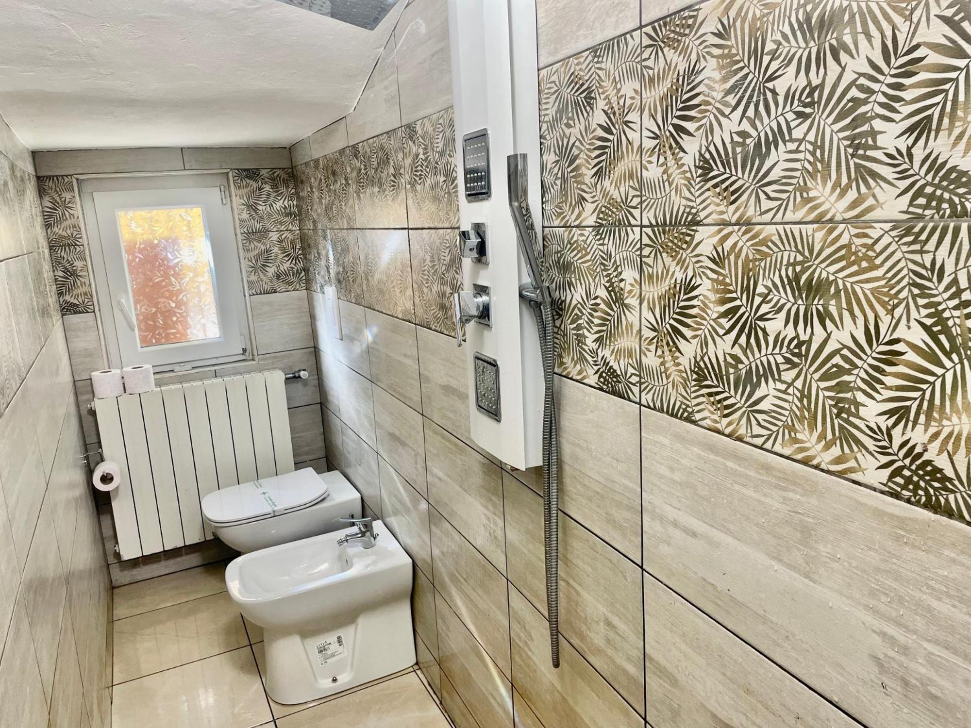 Room Malpensa - Servizio Taxi Mxp Da 20 Euro Lonate Pozzolo ภายนอก รูปภาพ